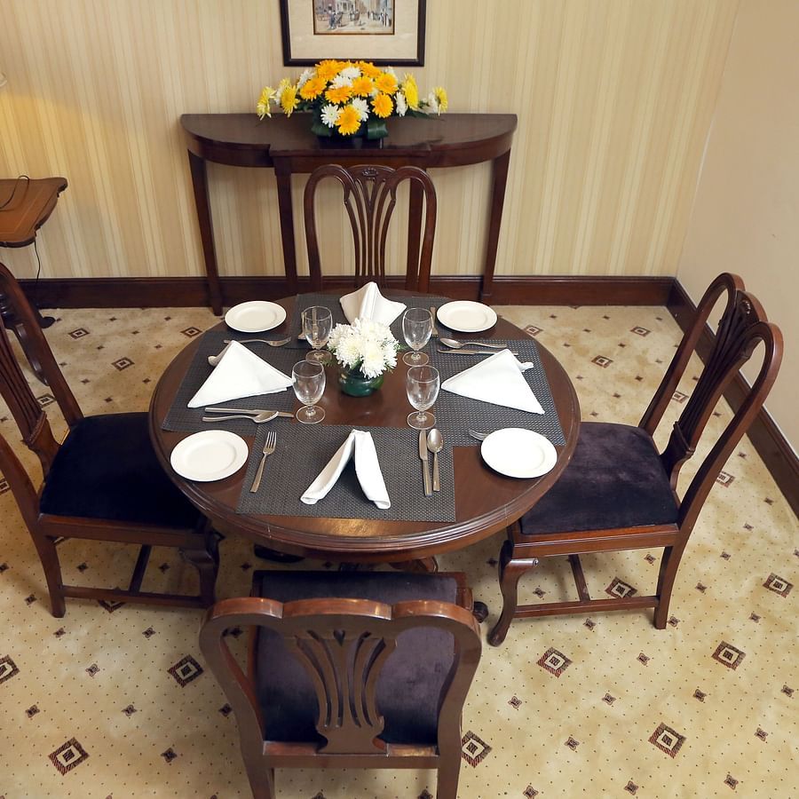 Business Suite, The Bristol Hotel Gurgaon, 5-star Hotel In Gurgaon 7758