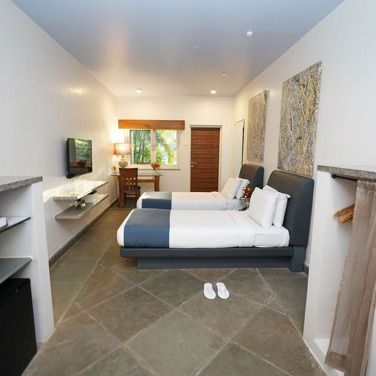 An image of a bedroom with twin beds - Argo By Trance, Goa
