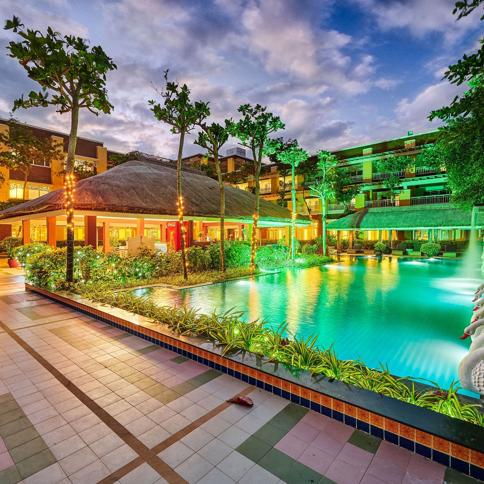 MAYFAIR Heritage Puri