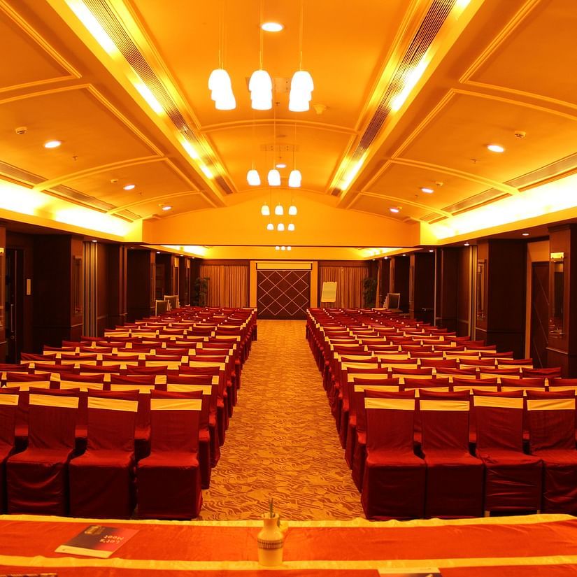 theatre setting at bougainvilla banquet hall - la classic, hosur road