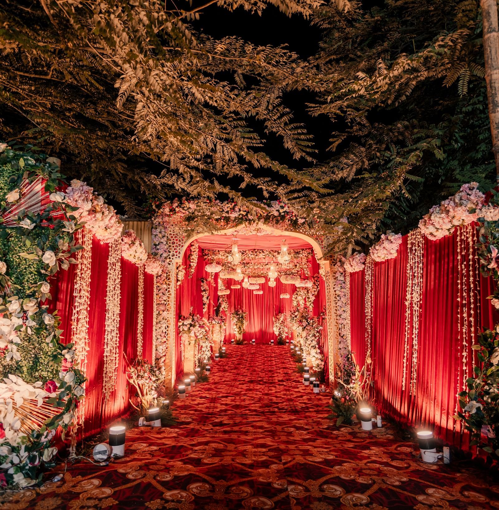 GRAND WEDDING AT SINGALILA