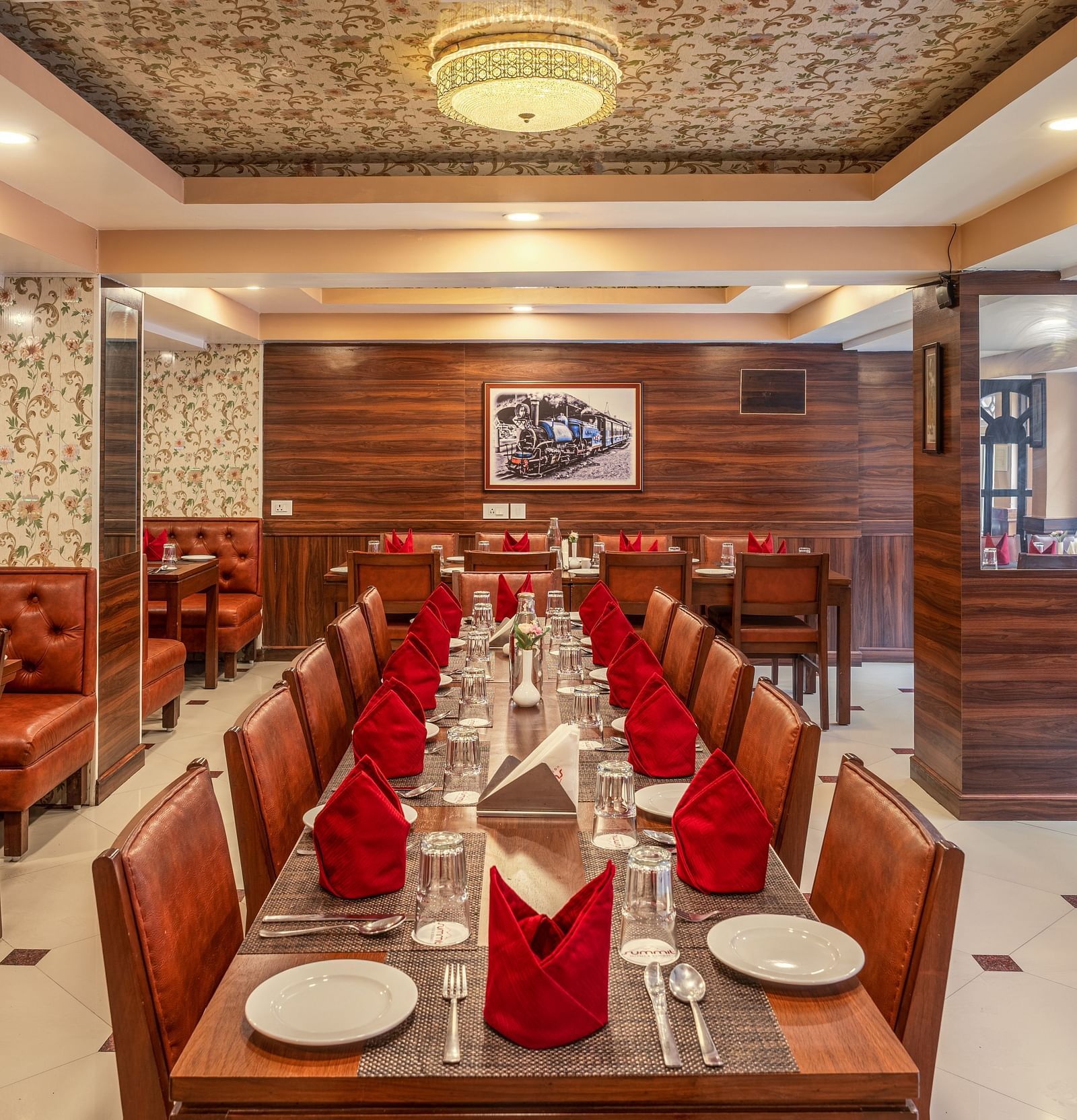 Multiple dining tables and chairs placed in a closed hall | Summit Oakden Resort & Spa, Mall Road
