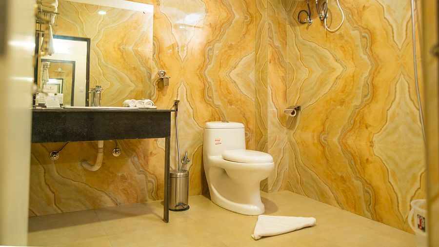 Dream Villa Retreat, Pelling - The interiors of the bathroom in one of the rooms at our hotel