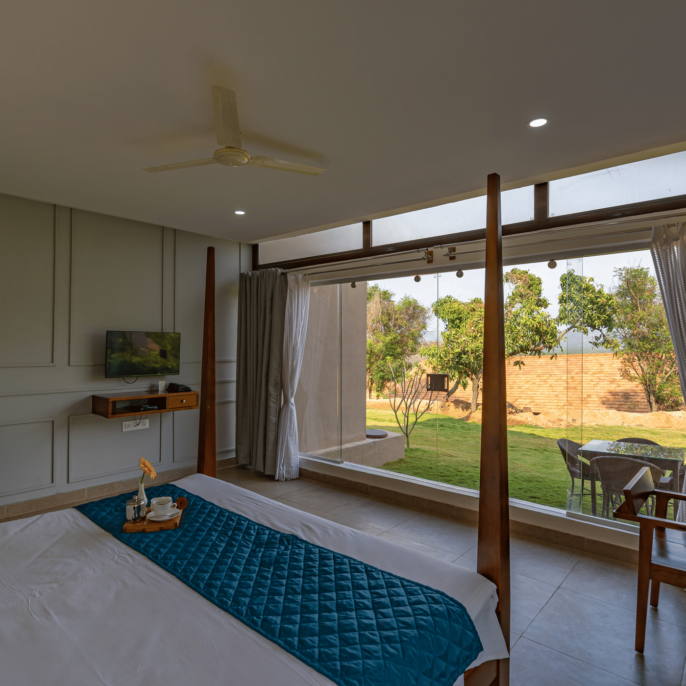 The Heliconia With Jacuzzi Enclosure