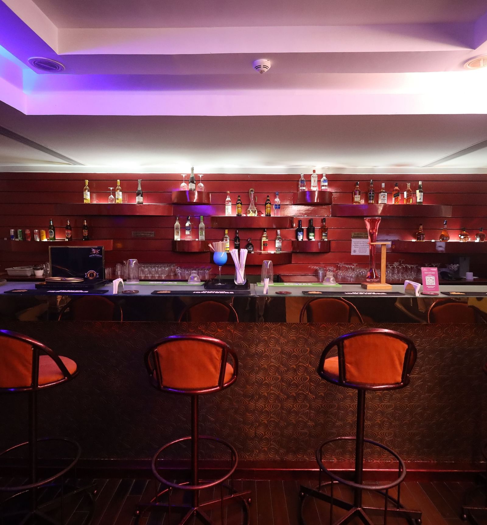 BAR 1