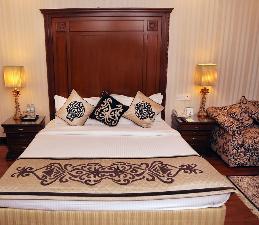 Business Suite, The Bristol Hotel Gurgaon, 5-star Hotel In Gurgaon 7728