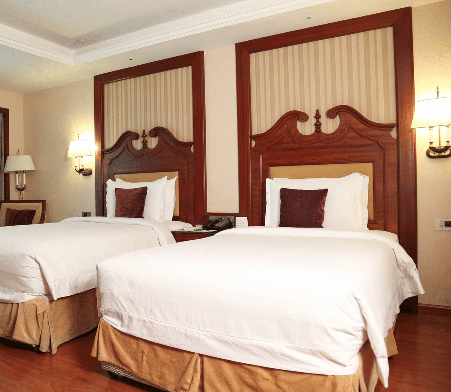 Cosy twin beds at hablis rooms at Hablis Hotel, Chennai