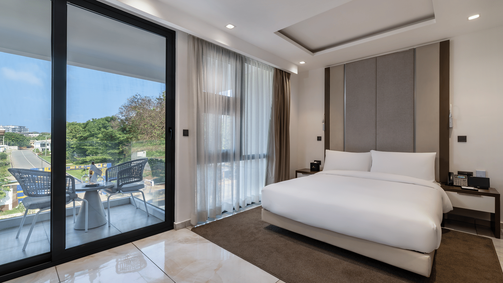 pelican accra rooms premier suite 003