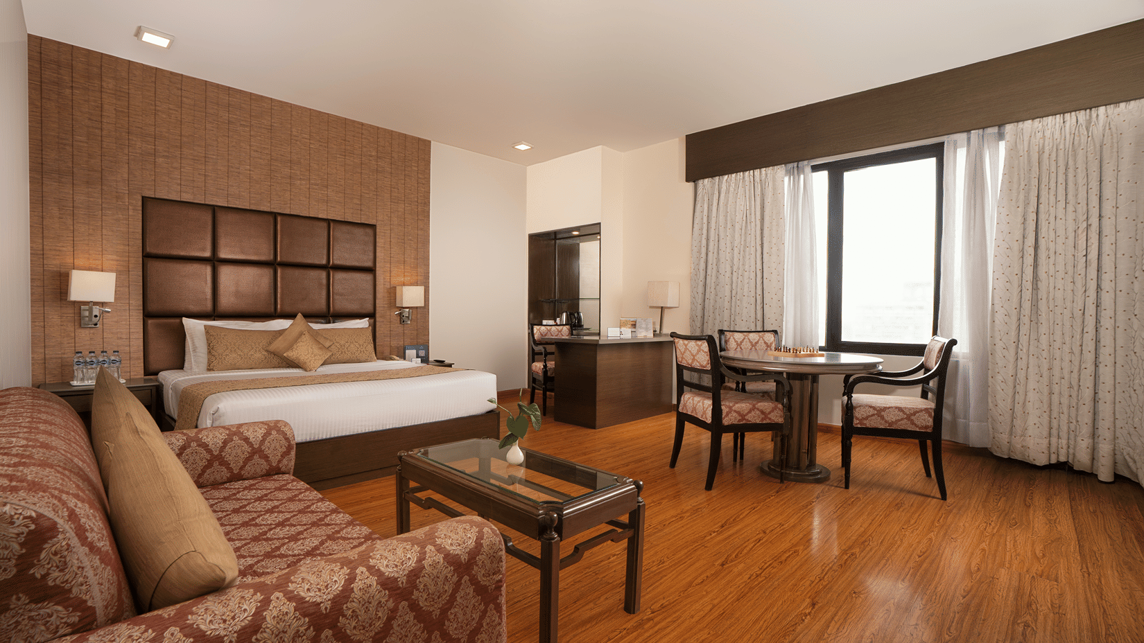 CHAMBER BEDROOM