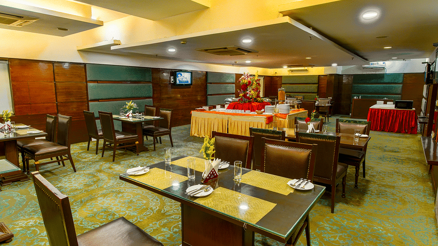 GIS Select Hyderabad Cafe Pic 1