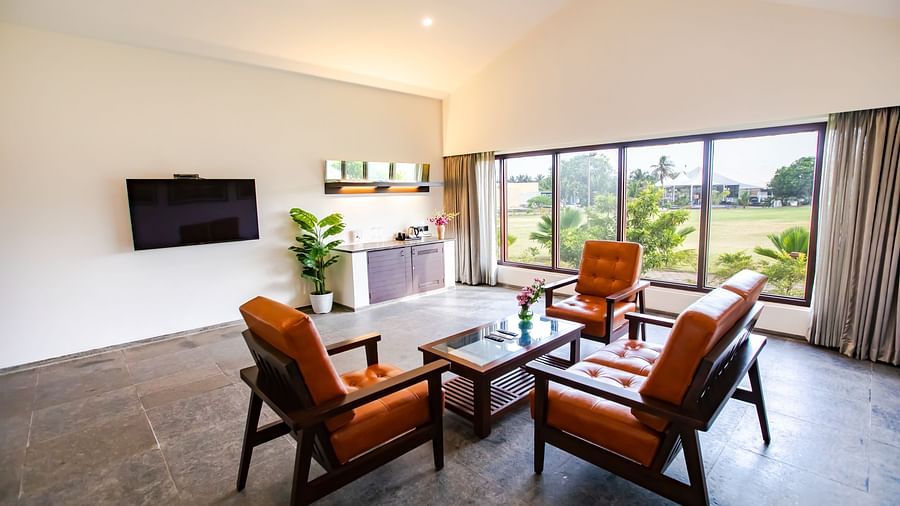 GRANDEUR LIVING ROOM 5