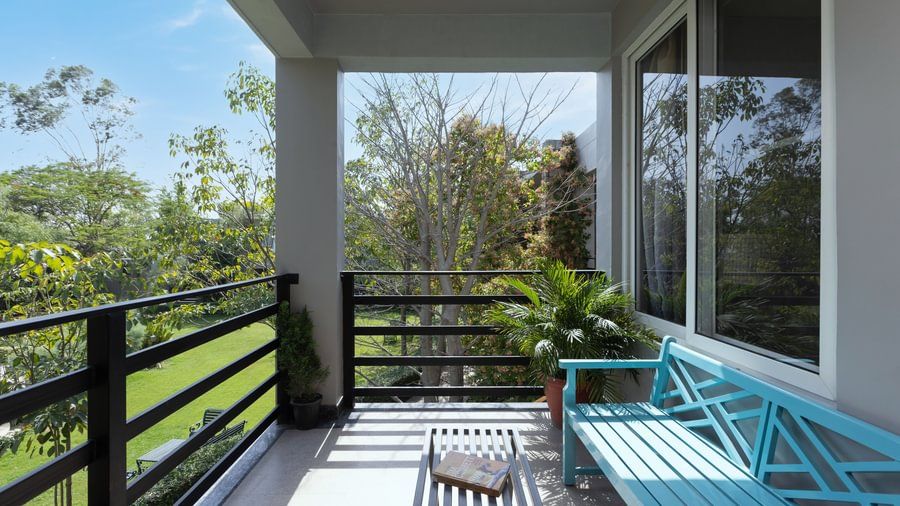 Pool View Suite