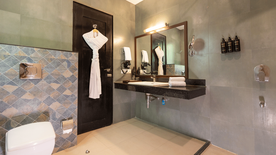 The Golden Tusk- MG 6064