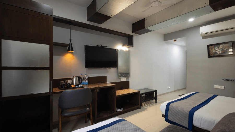 0A6A1278-HDR
