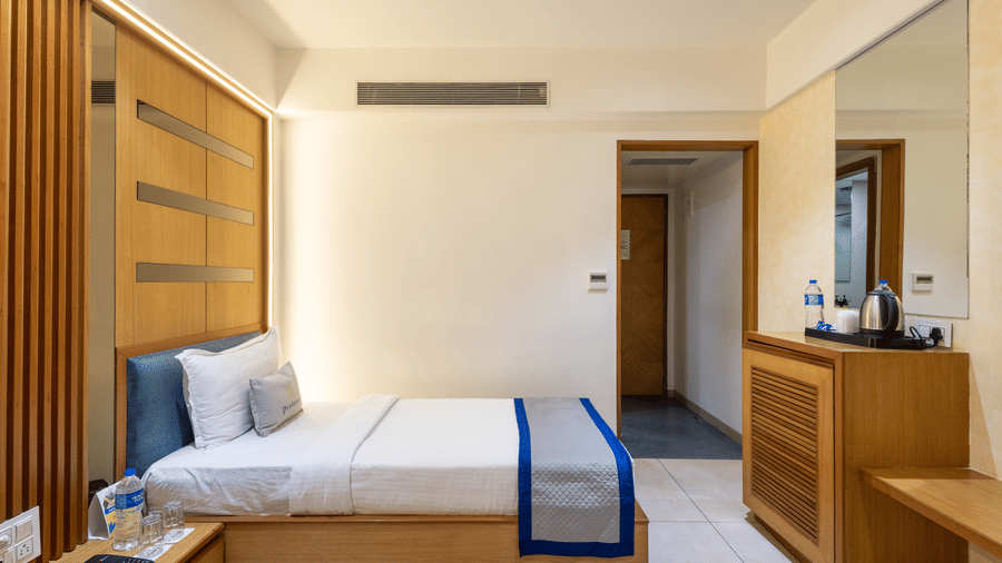 Side view of Superior Room at Pravasa Stay Vijay Nagar, Indore.