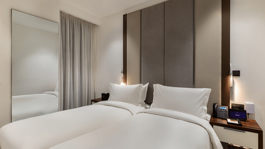 pelican accra rooms deluxe twin 001