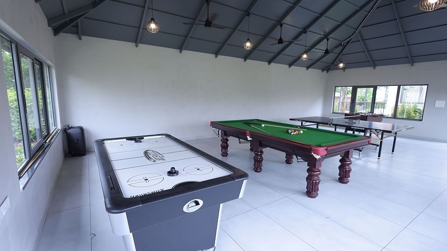 Indoor Games (2)