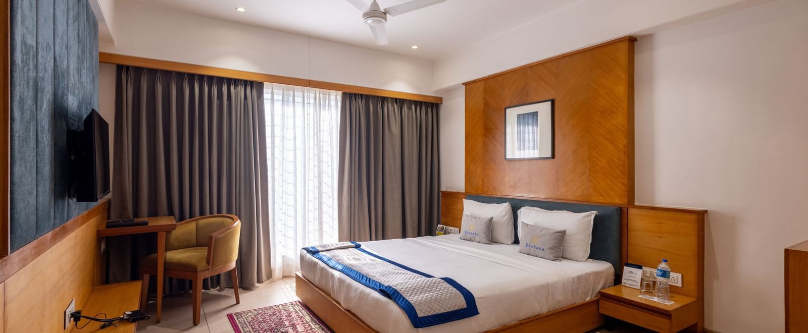 Wide view of the Executive Premium Room at Pravasa Stay Vijay Nagar, Indore.