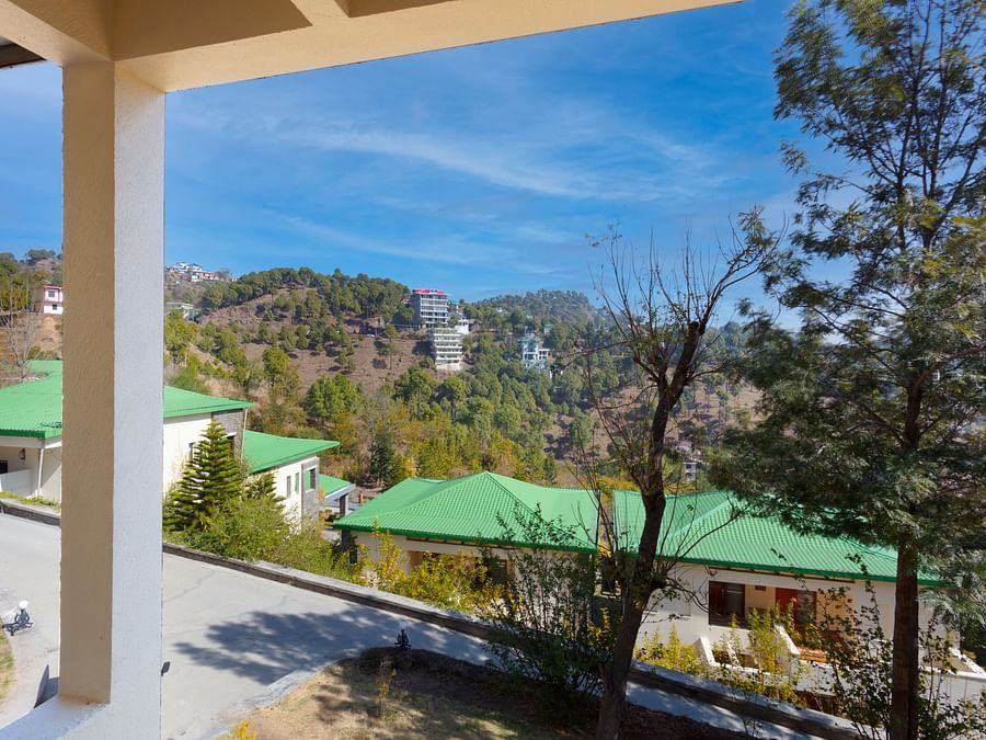 deluxe rooms - solan rooms - Suryavilas Luxury Resort and Spa 4