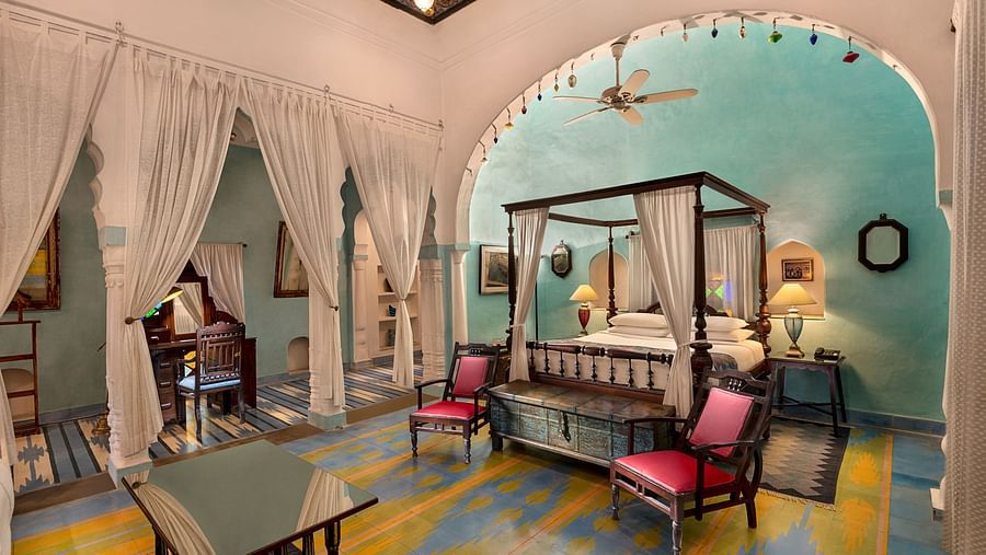 Sheesh Mahal