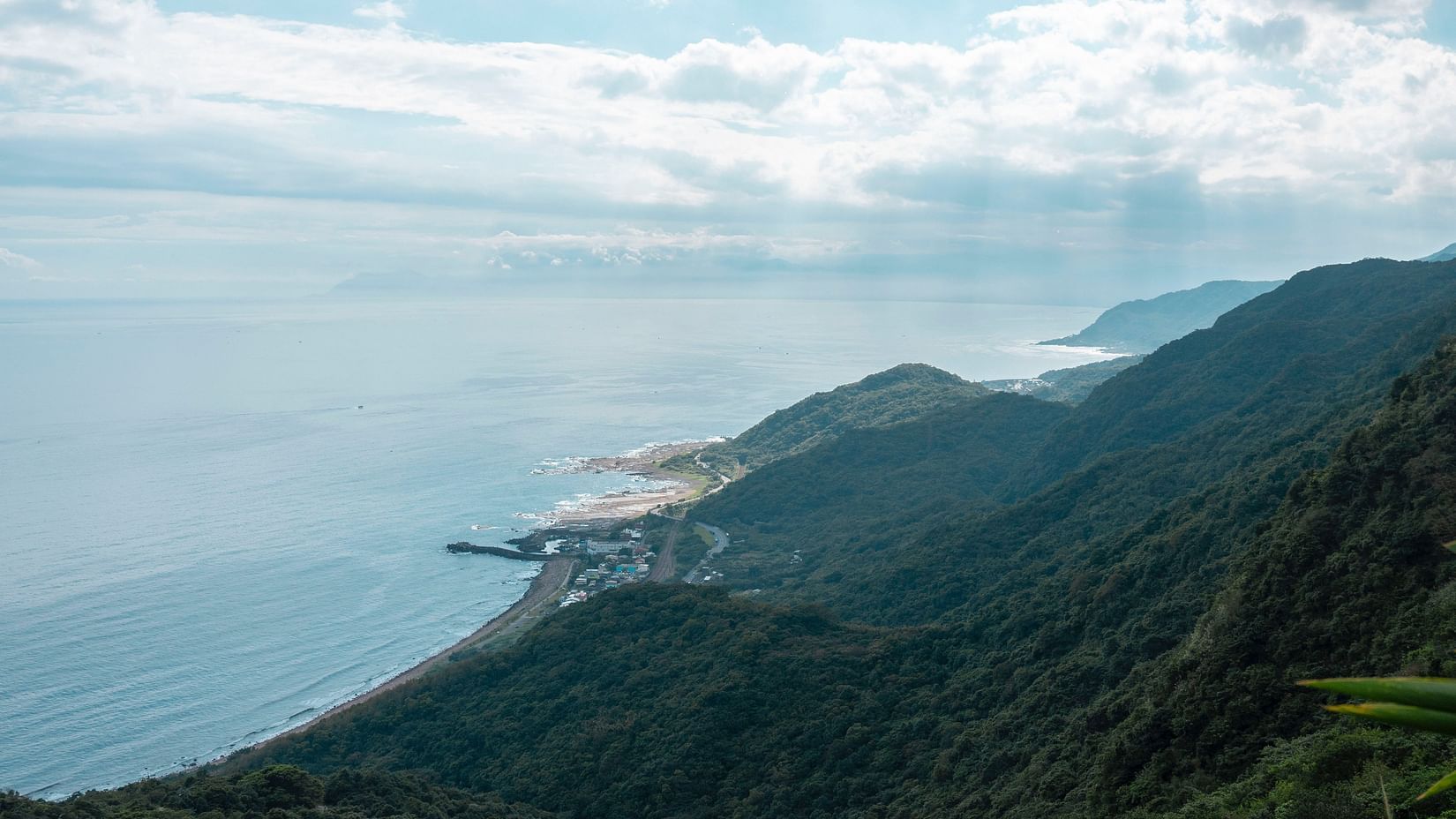 Best season to visit barren Island volcano Image