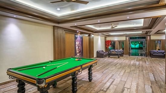 The lobby with a pool table at our hotel - Viceroy Beach Resort & Spa, Mandarmani