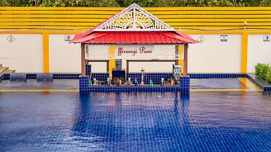 SUNKEN POOLBAR