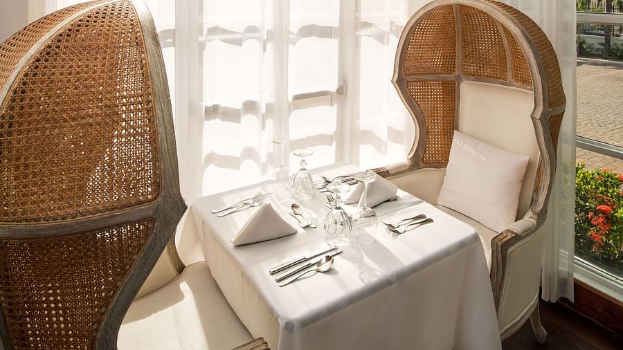 Restaurant Seating-2
