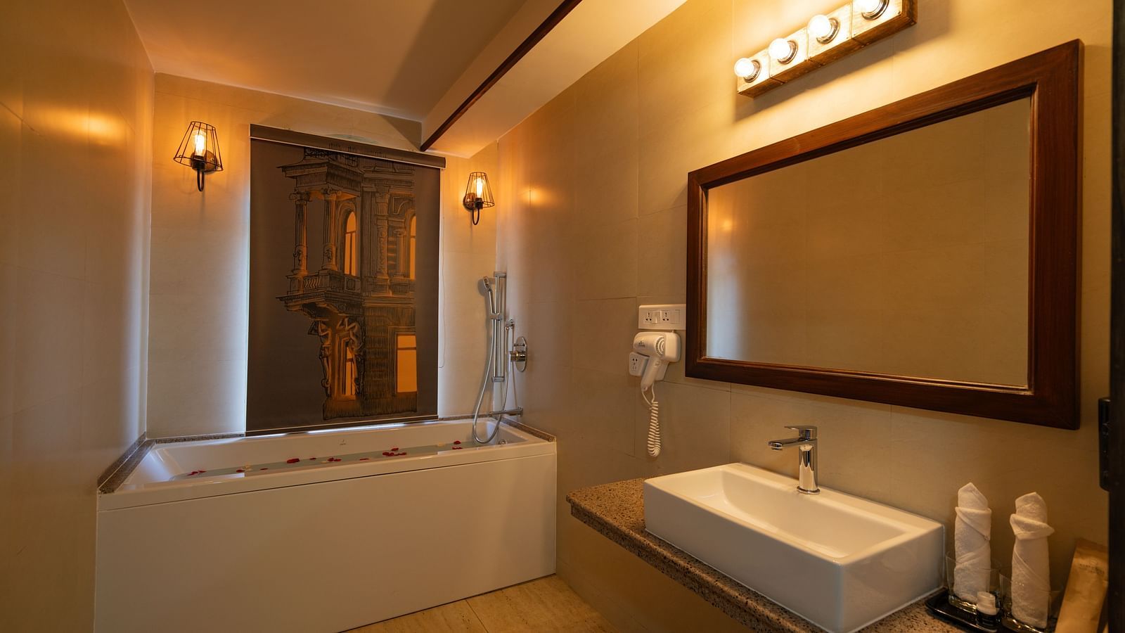 Overview of the bathroom inside junior suite | Mango Hill Shola Ooty