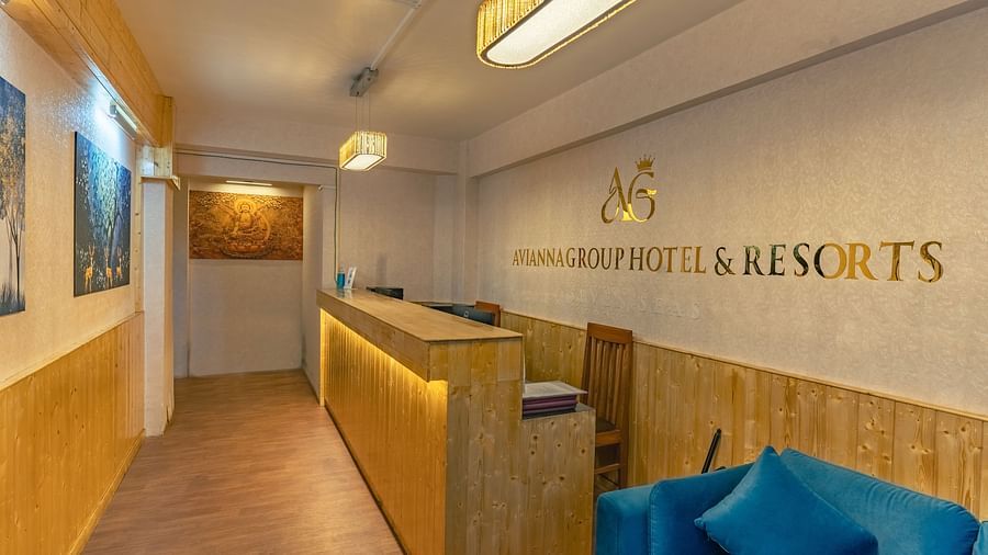 Reception with wooden desk and long hall way at Avianna Seven Seas, Darjeeling1
