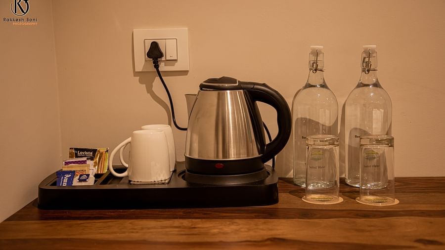 An image of the amenities in the Tamara Room - Trance Veechika Resort