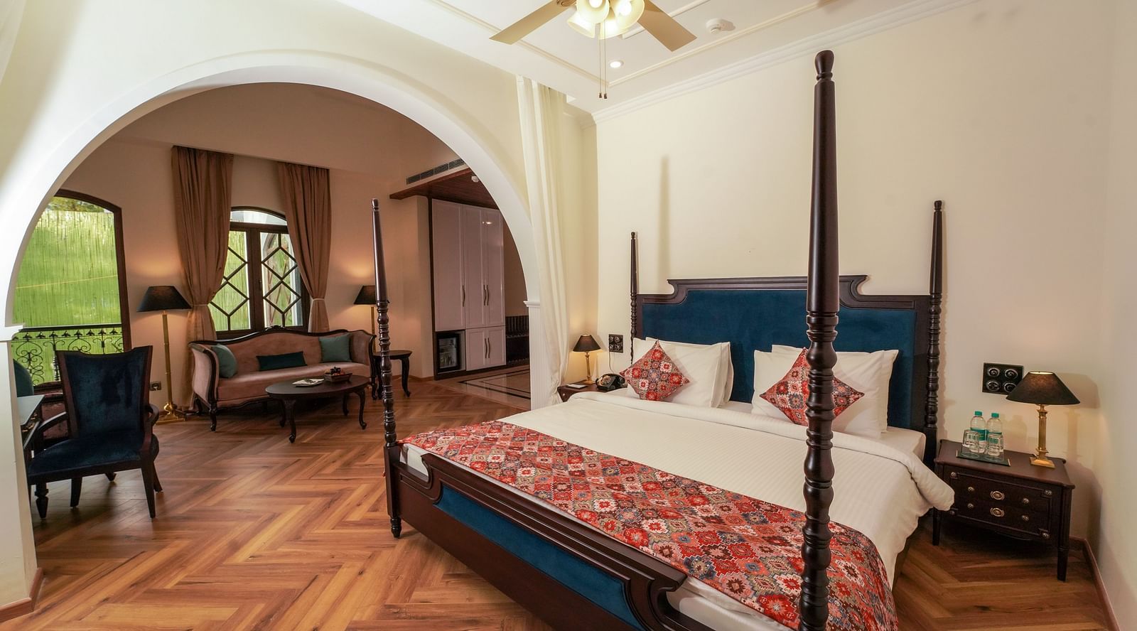 Bedroom at INFINITEA Dak Bungalow, Palampur with a double bed