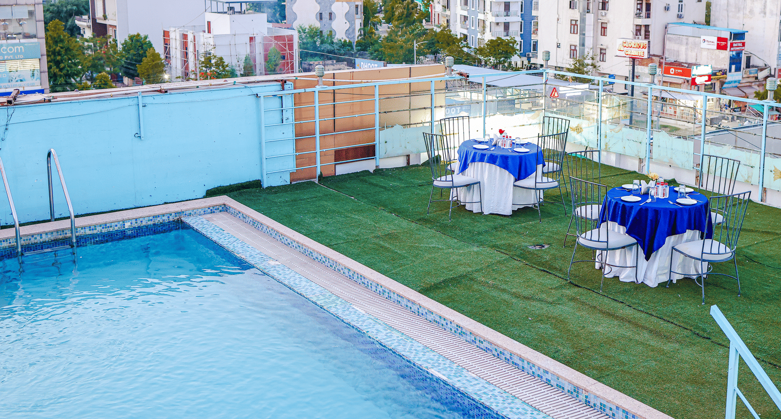 Rooftop pool
