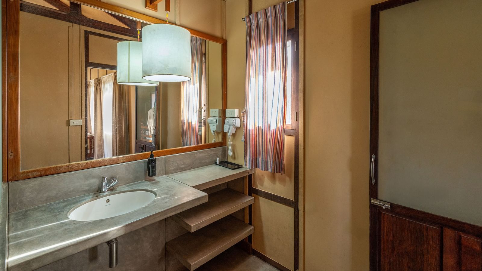 Superior Washroom  with a mirror and washbasin