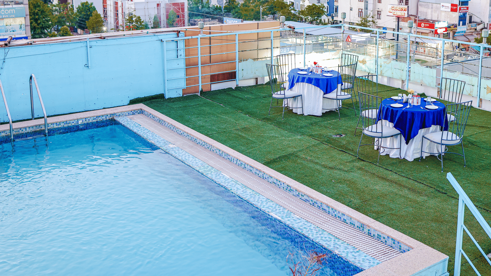 Rooftop pool
