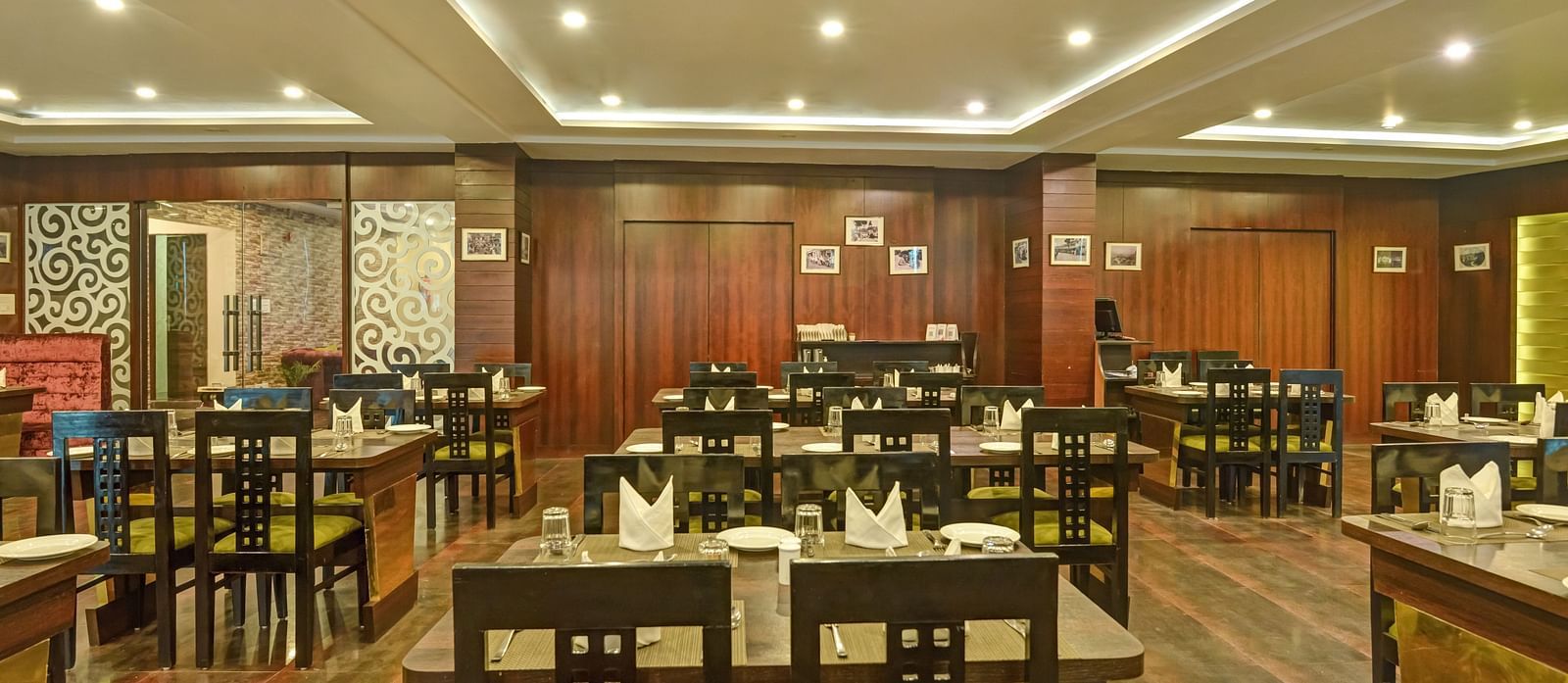 Dining area with elegant seating arrangements