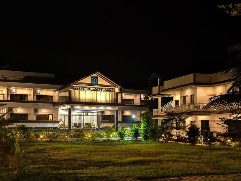 Facade image of Mastiff Select Terrain in the night