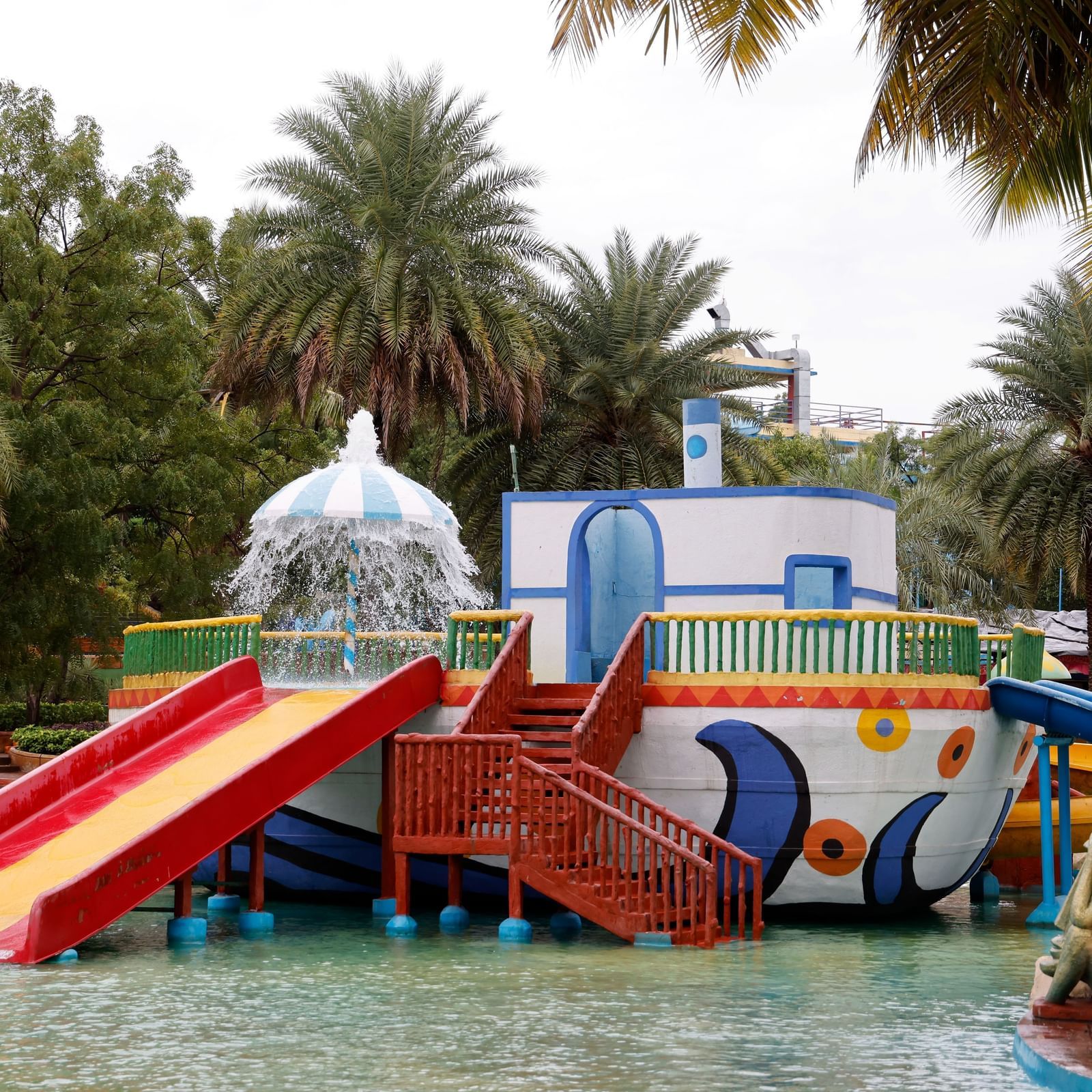 An overview of a water ride - Diamond Parks, Pune 