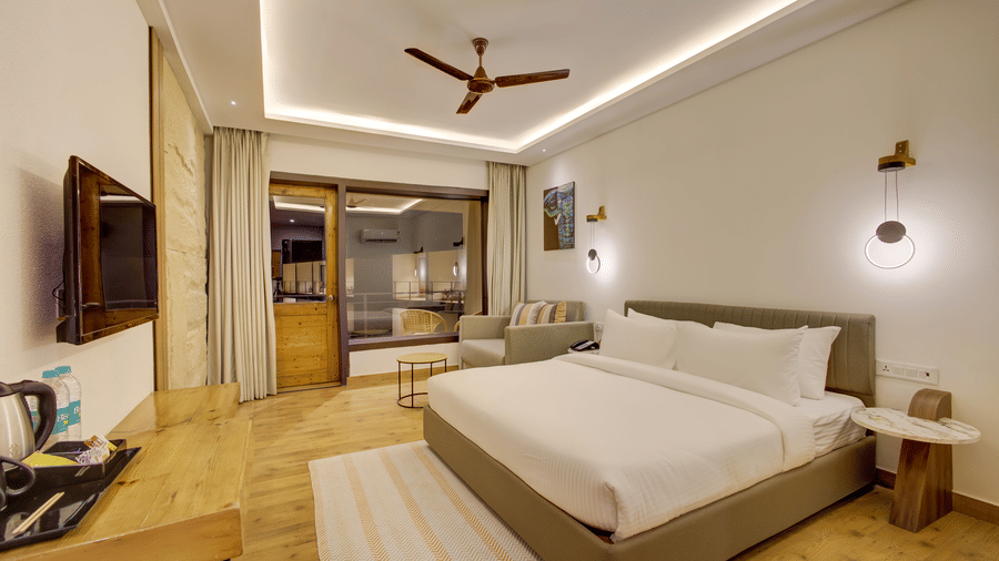 Deluxe King Room