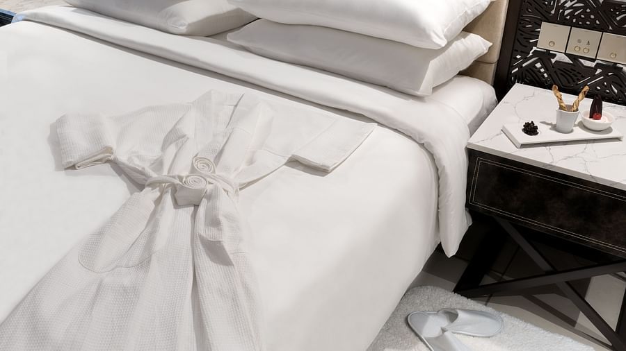 Deluxe Suite - Bedroom night set up
