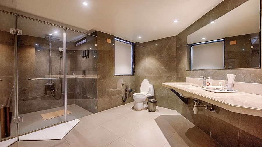 cottage bathroom (2)