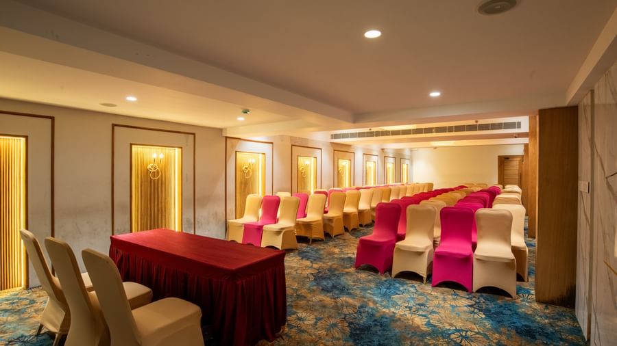 Hall with seating arrangement at Hotel Royal Regency Chennai