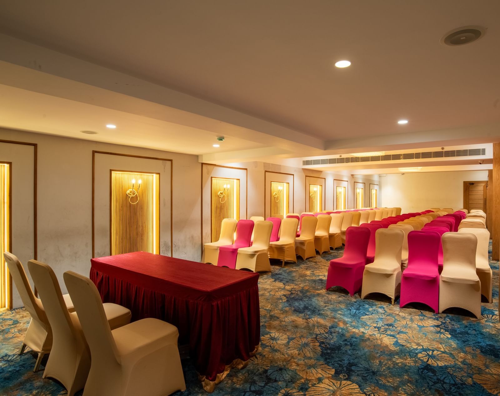 Hall with seating arrangement at Hotel Royal Regency Chennai