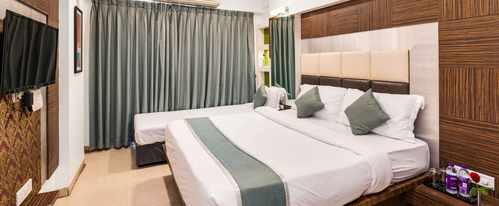 Super Deluxe Room2