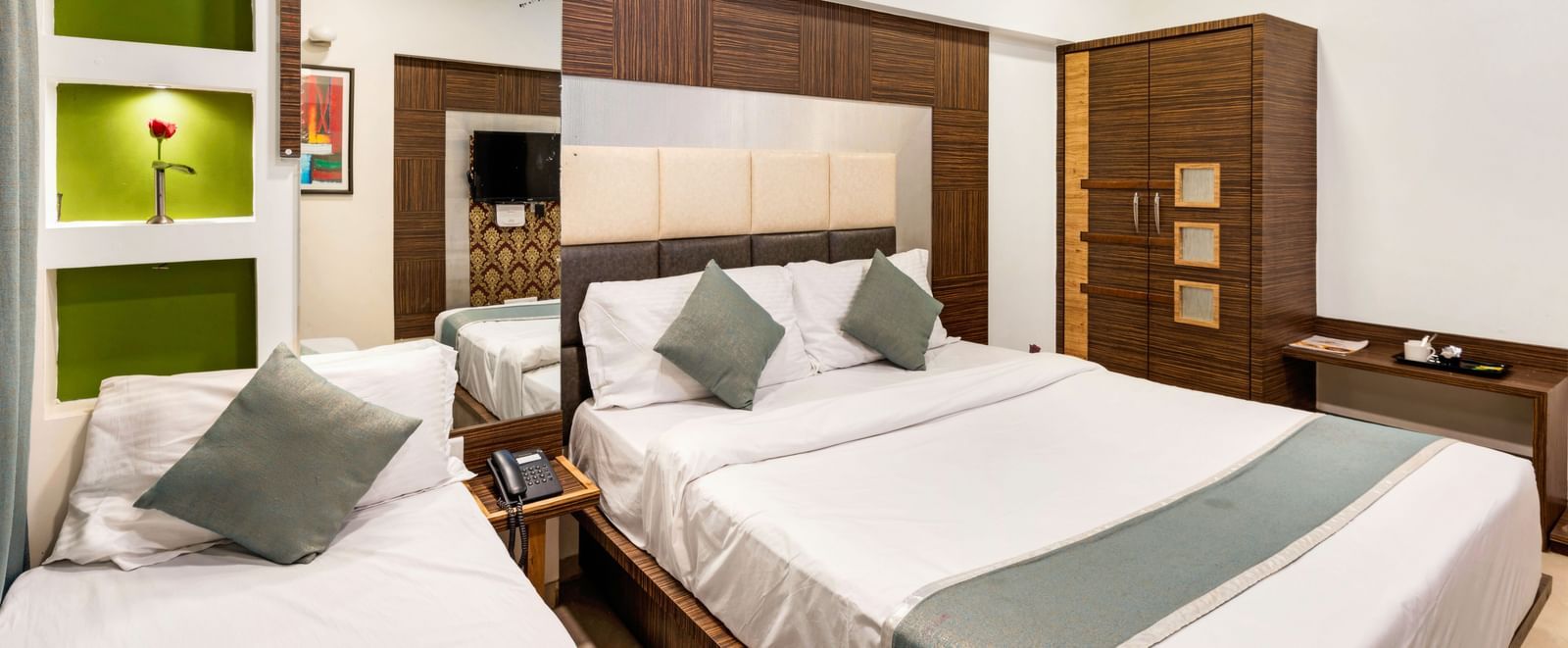 Super Deluxe Room3
