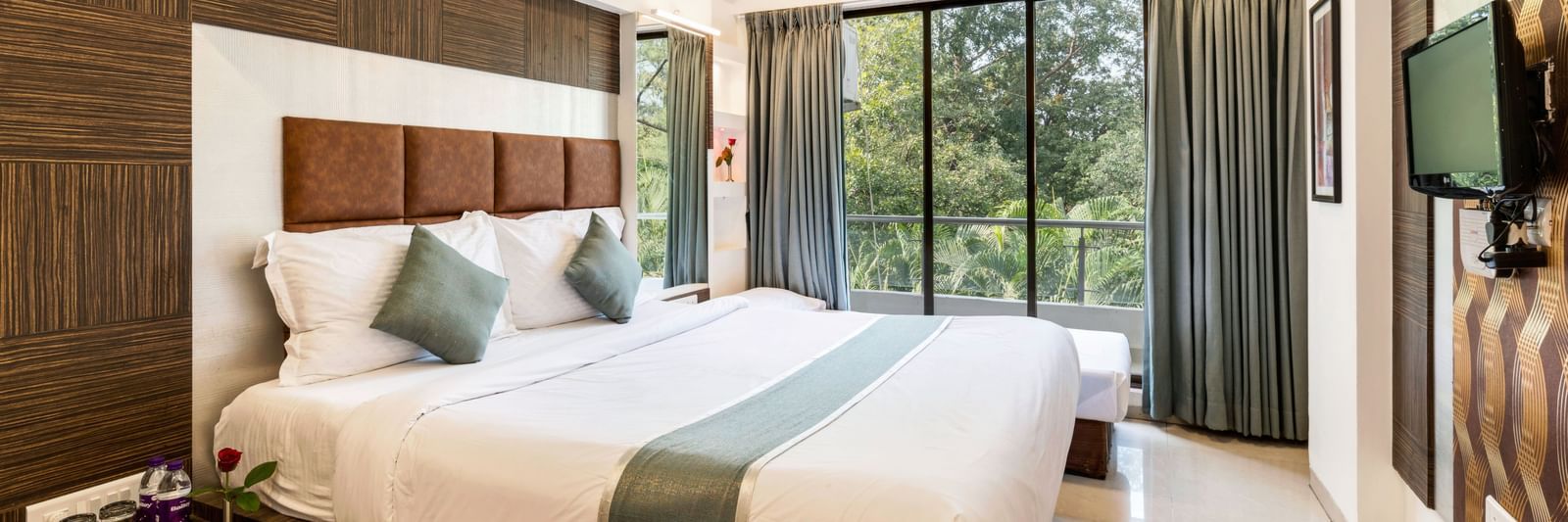 Super Deluxe Room9