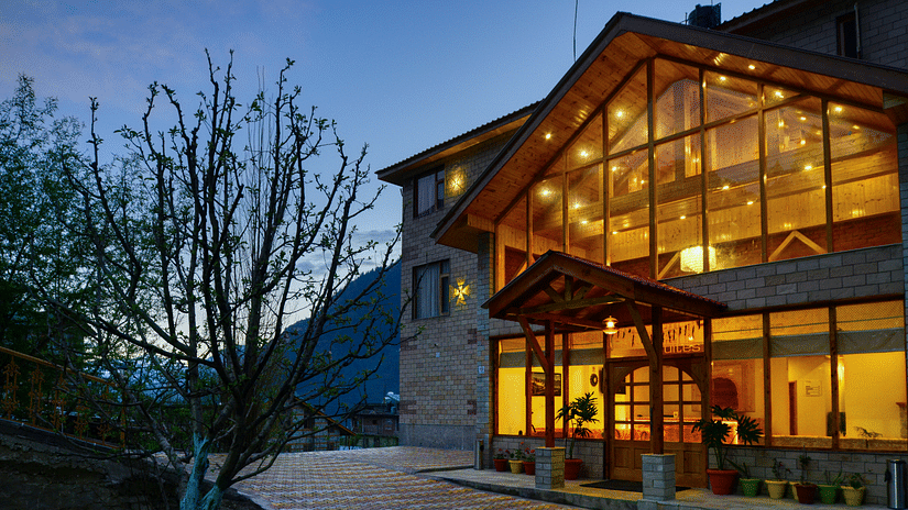 Main entrance 3