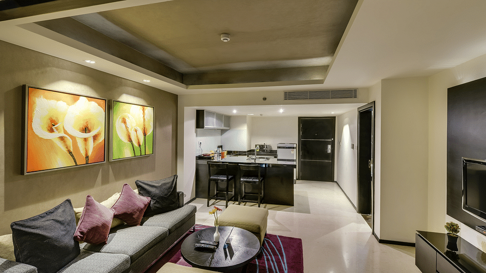 Davanam Sarovar Portico Suites, Bangalore Bangalore Deluxe Suite - Living Hotel Davanam Sarovar Portico Suites Madiwala Bangalore