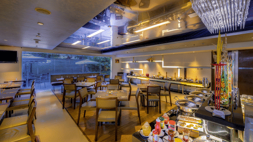 Cafe Treat - All Day Dining.