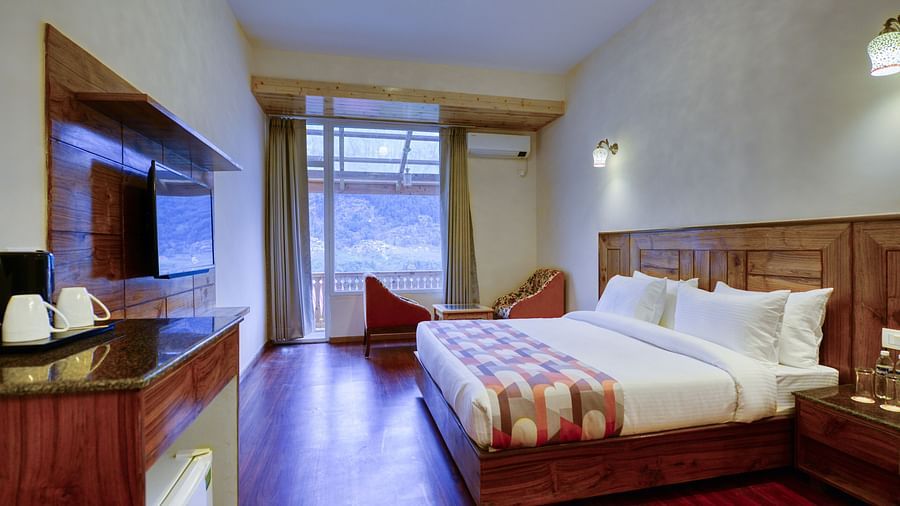 Deluxe room 2
